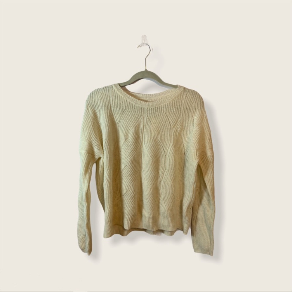 New With Tags Anthropologie Sweater- Small!